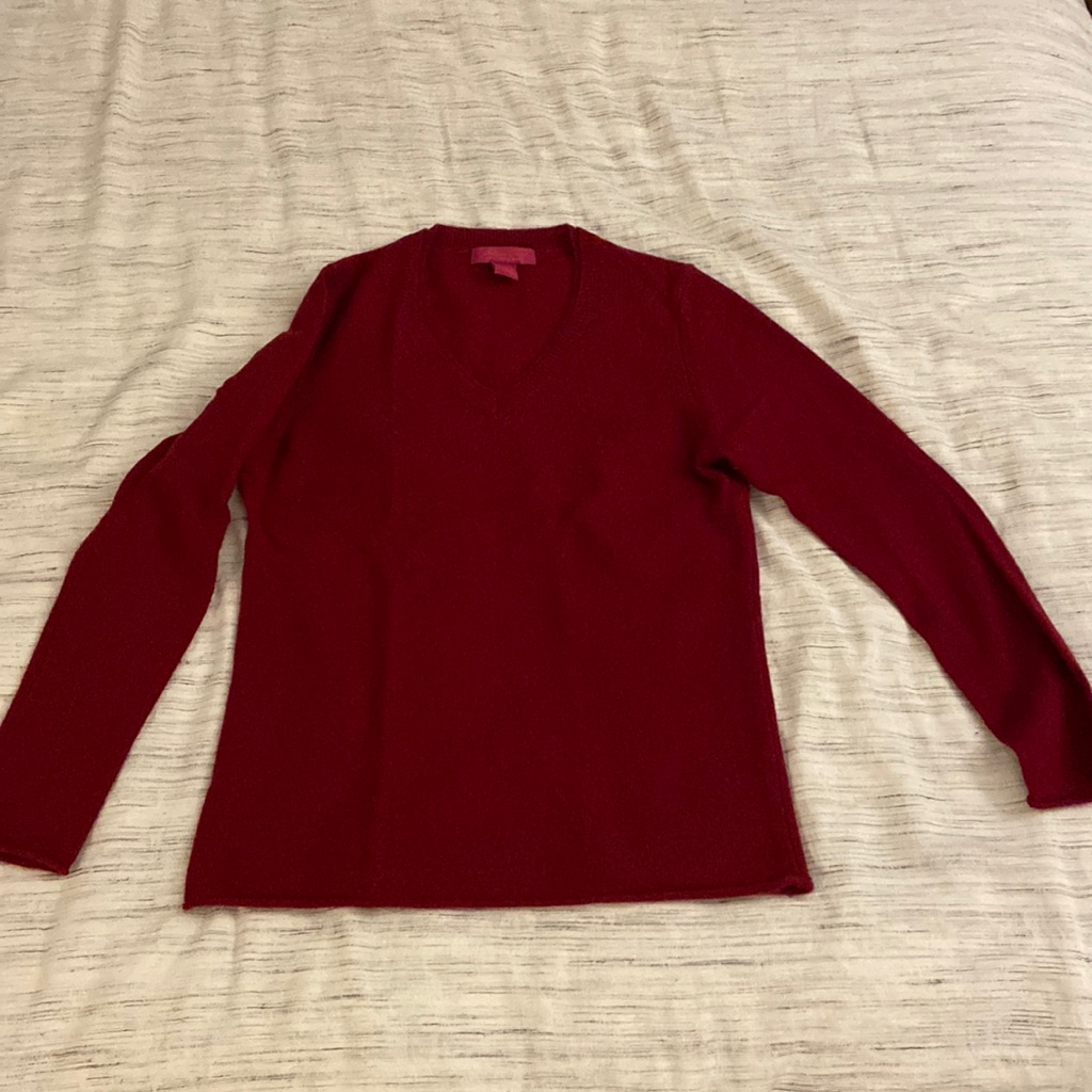 Dark Red Cashmere Sweater Excellent Condition